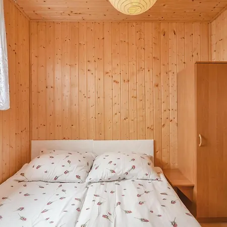 2 Bedroom Amazing In Casa vacanze *